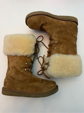 UGG Montclair 1892 Shearling Lace Up Boot, Size 8